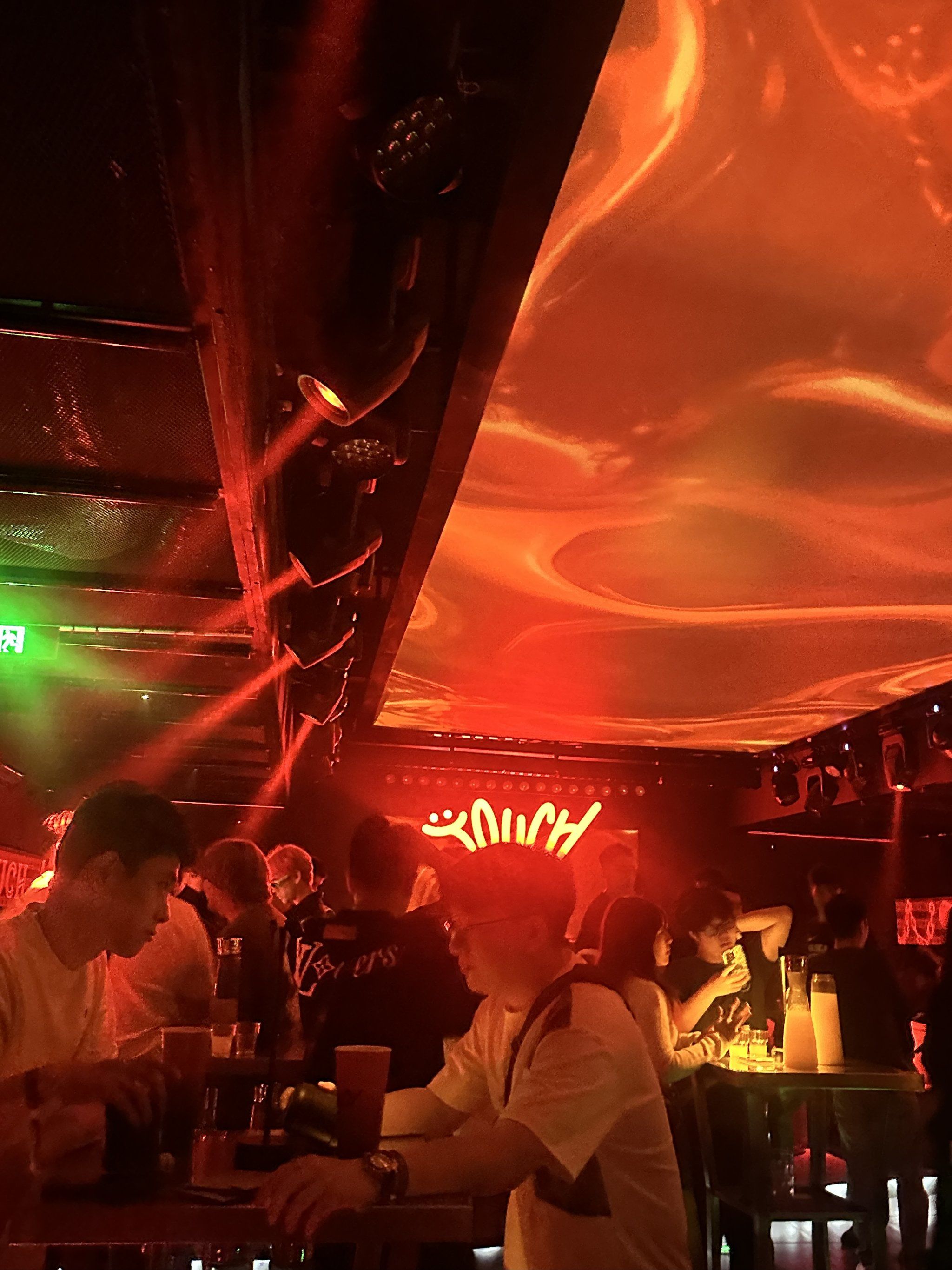 保定商务KTV与片场的区别-定州市ktv预定